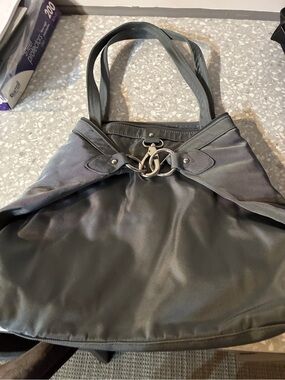 Theft Resistant Tote Bag in Dark Gray